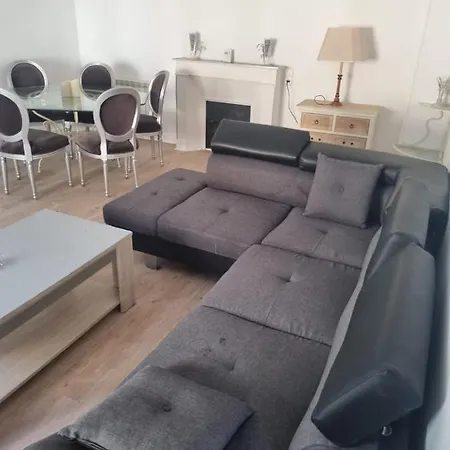 Hotel Maison Calme Proche De La Riviere 3*